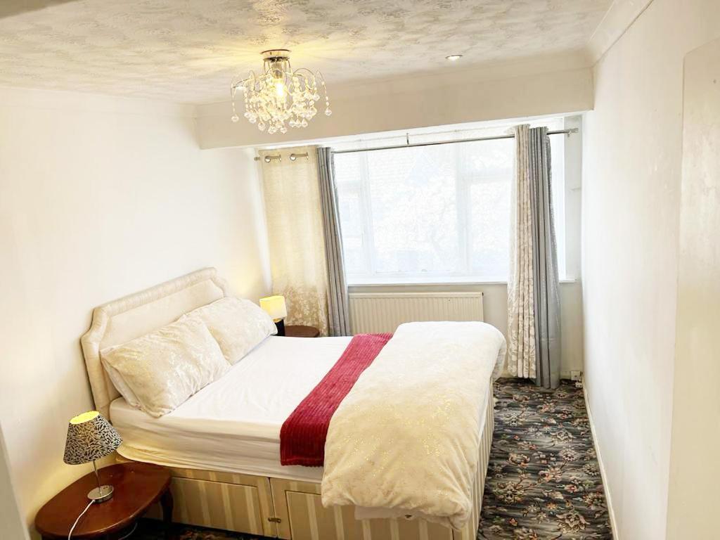 Blessings Of Peace Home Away From Home Cardiff Eksteriør billede